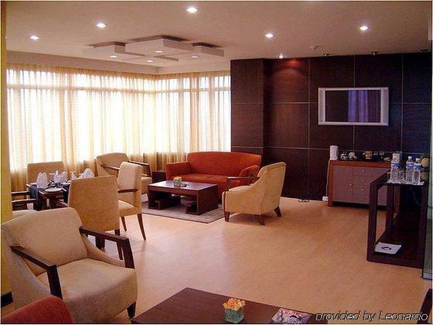 Fortune Select Global, Gurugram - Member Itc Hotels' Group Gurgaon Interior photo