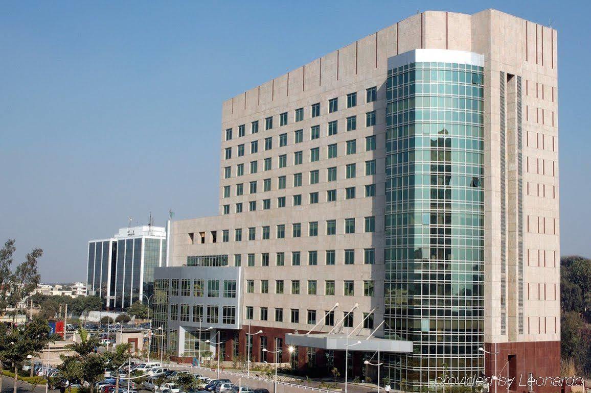 Fortune Select Global, Gurugram - Member Itc Hotels' Group Gurgaon Exterior photo